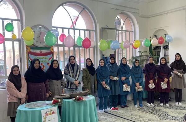 عکس مدرسه کوثر ریگ