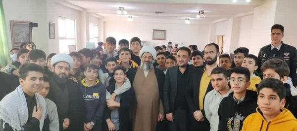 عکس مدرسه نیکان بابل