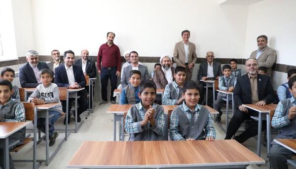 عکس مدرسه شهدای معلم