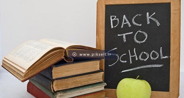 عکس دفتر و کتاب مدرسه