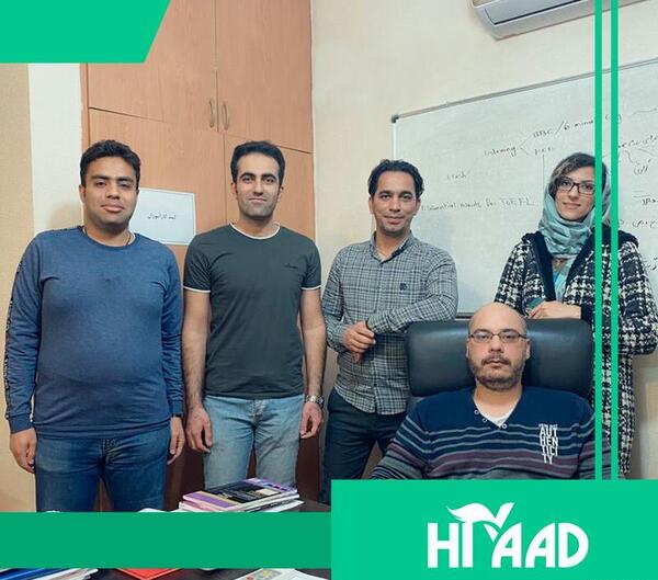 عکس کلاس زبان واقعی