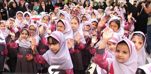 عکس دخترانه برای کلاس اول