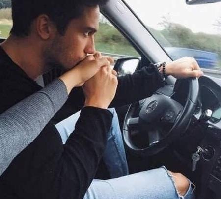 ژست عکس دونفره ماشین