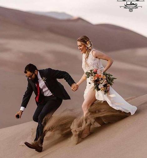 ژست عکس هنری در کویر