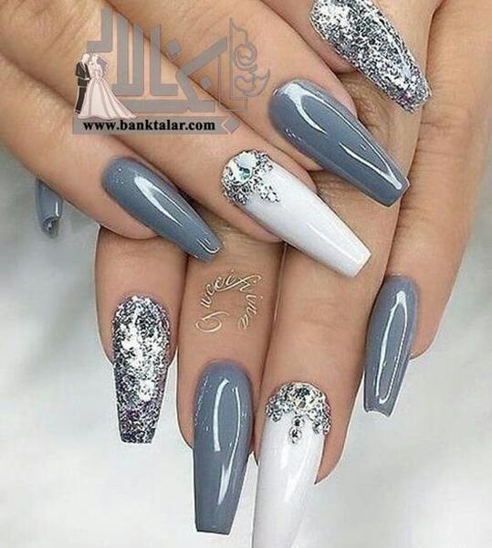 ژست عکس ناخن با لاک
