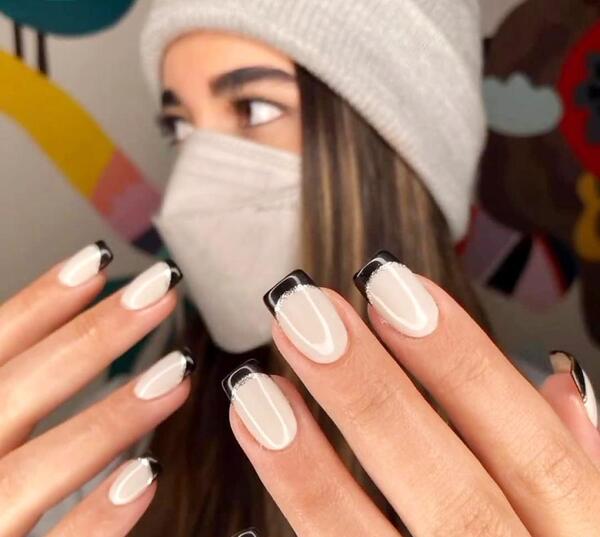 ژست عکس از ناخن