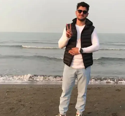 ژست عکس لب ساحل پسرانه
