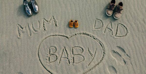 ژست عکس کنار دریا شمال