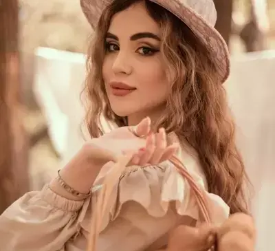 ژست عکس شیک دخترانه