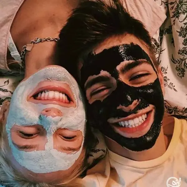 ژست عکس چشم دونفره