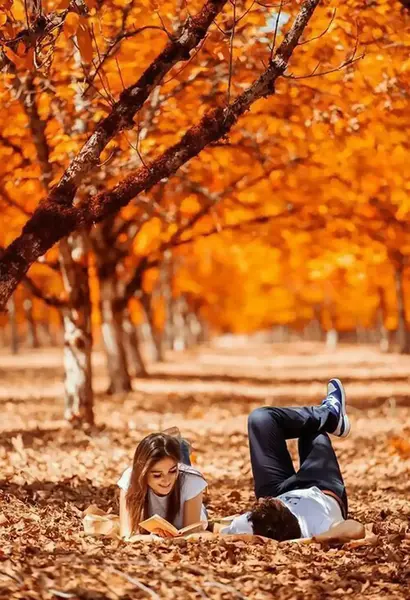 عکس ژست عکاسی تولد پاییزی دخترانه