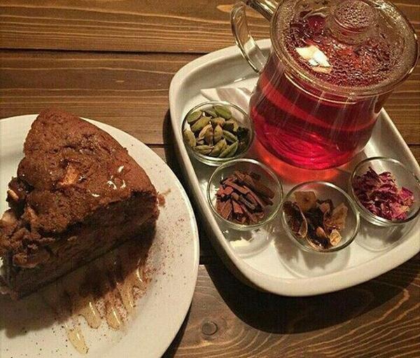 عکس کیک و چایی عصرونه