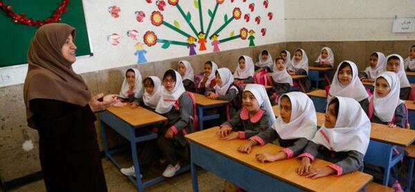 عکس کلاس مدرسه ابتدایی