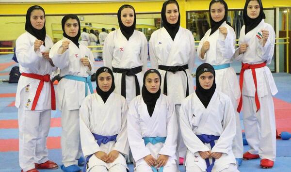 عکس کلاس تکواندو دخترانه