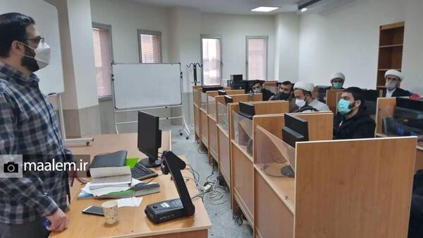 عکس از کلاس آموزشی