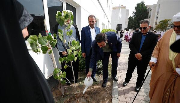 عکس مدرسه گلهای انقلاب