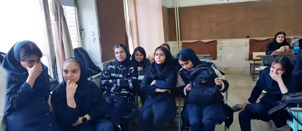 عکس مدرسه ی عترت