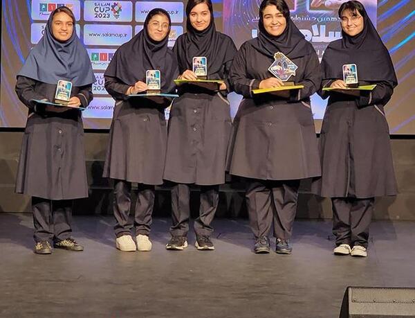 عکس دختران مدرسه راهنمایی