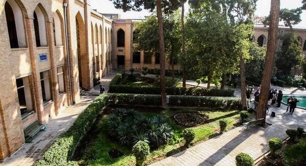 عکس مدرسه ی دارالفنون