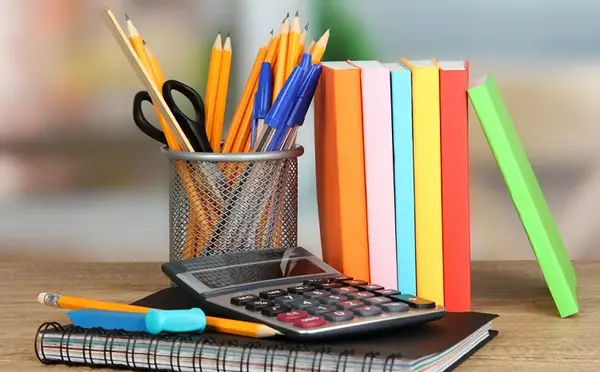 عکس وسایل مدرسه کلاس چهارم