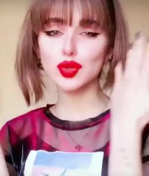 عکس نچرال نیکا فلاحی