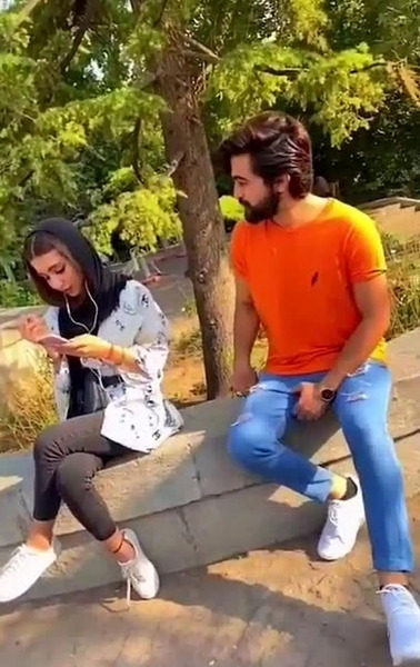 عکس نیکا فلاحی با محمد