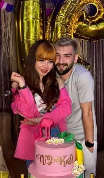 عکس نیکا فلاحی با محمد