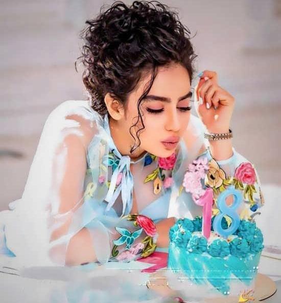 ایده برای عکس تولد در خانه