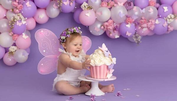 ایده عکس روز دختر برای نوزاد
