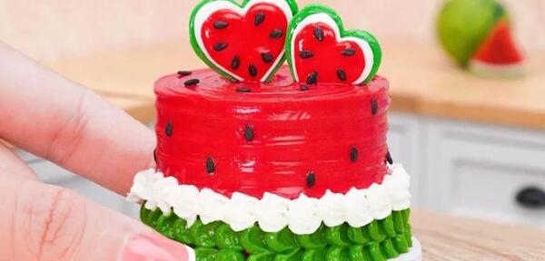 ایده عکس کیک یلدا