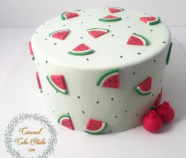 ایده عکس کیک یلدا