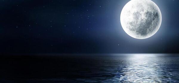 عکس ماه در شب بک گراند