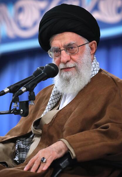 عکس خامنه ایی با کیفیت