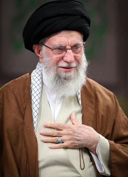 عکس خامنه ای بدون عمامه