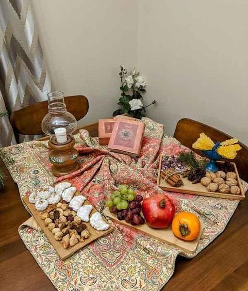 عکس میز ساده شب یلدا