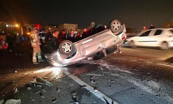 عکس با ماشین در شب