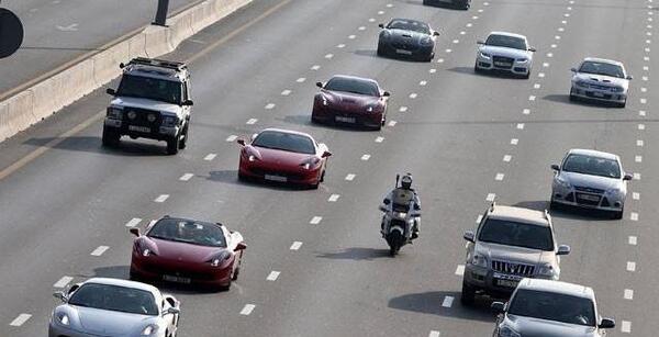 عکس ماشین خیابانی