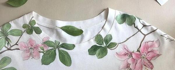 عکس نقاشی روی پارچه ساده