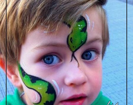 عکس نقاشی روی صورت بچه