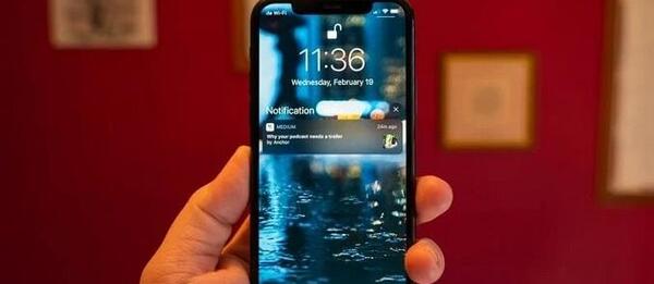 عکس پس زمینه قفل آیفون