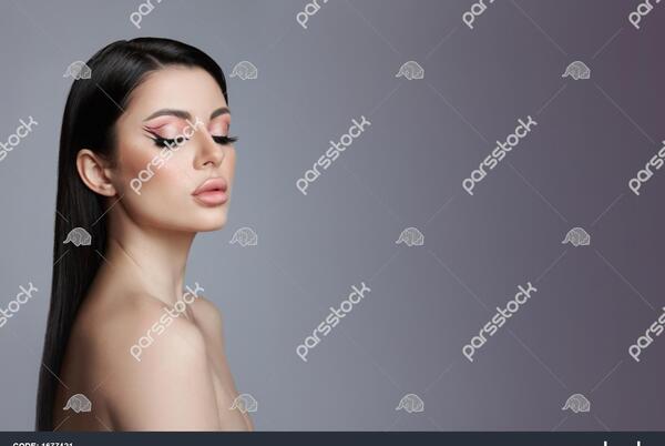 ایده عکس با لوازم آرایشی