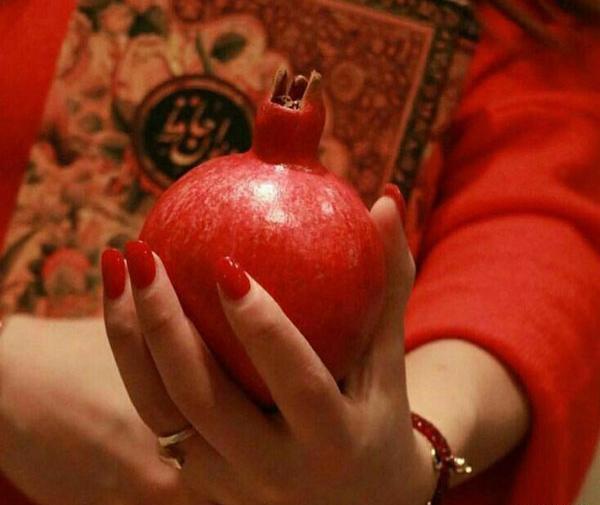 ایده عکس خانوادگی یلدایی