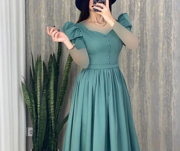 عکس یقه دلبری ایستاده