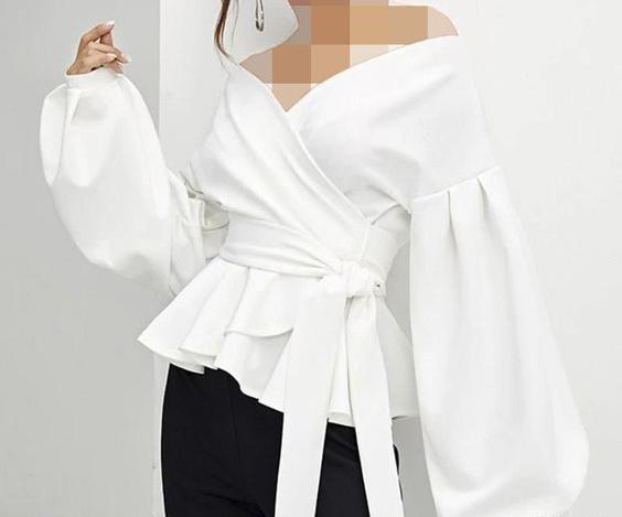 عکس یقه دلبری ایستاده