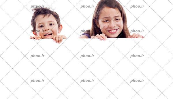 عکس دختر بچه ایستاده