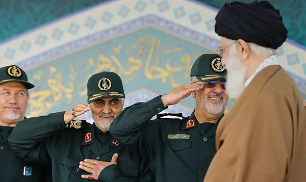 عکس سردار سلامی اول انقلاب