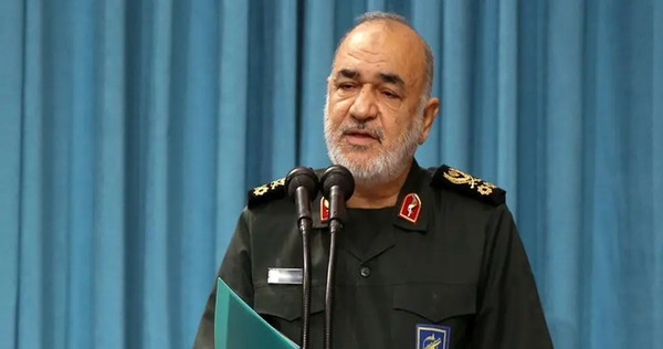 عکس سردار سلامی اول انقلاب
