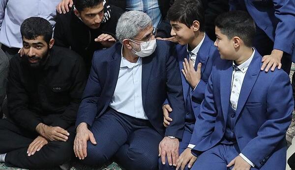 عکس سردار قاآنی با پابند