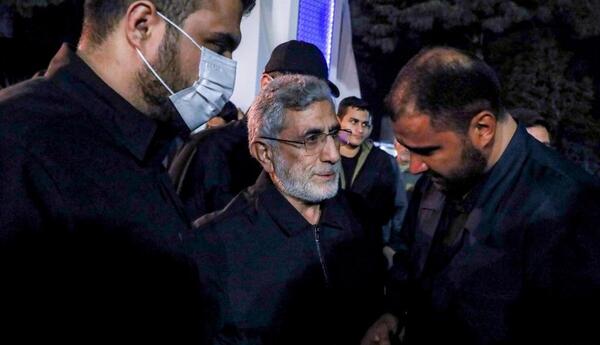 عکس سردار قاآنی با چادر
