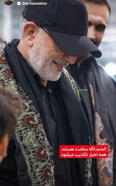 عکس سردار قاآنی با رهبر